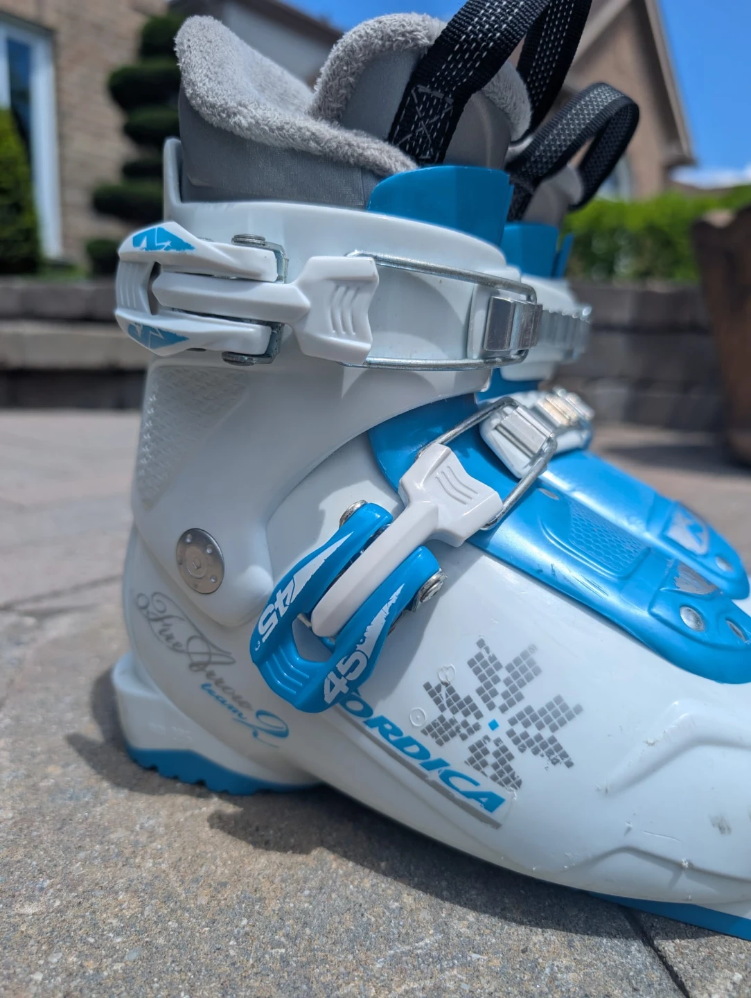 Nordica Ski Boots - Size 18-19.5 - photo 4