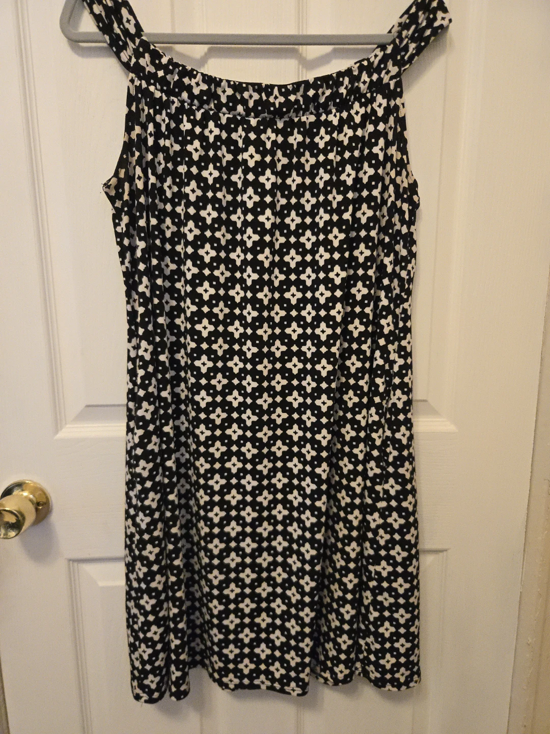 White House Black Market Black & White Pattern Dress Size S