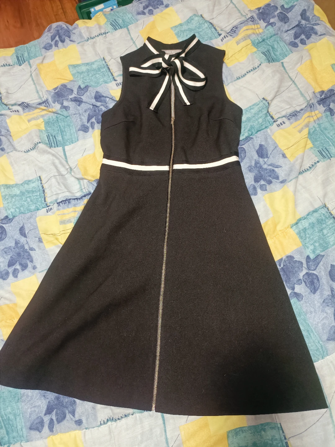 Urban Revivo Black Sleeveless Dress with Bow
