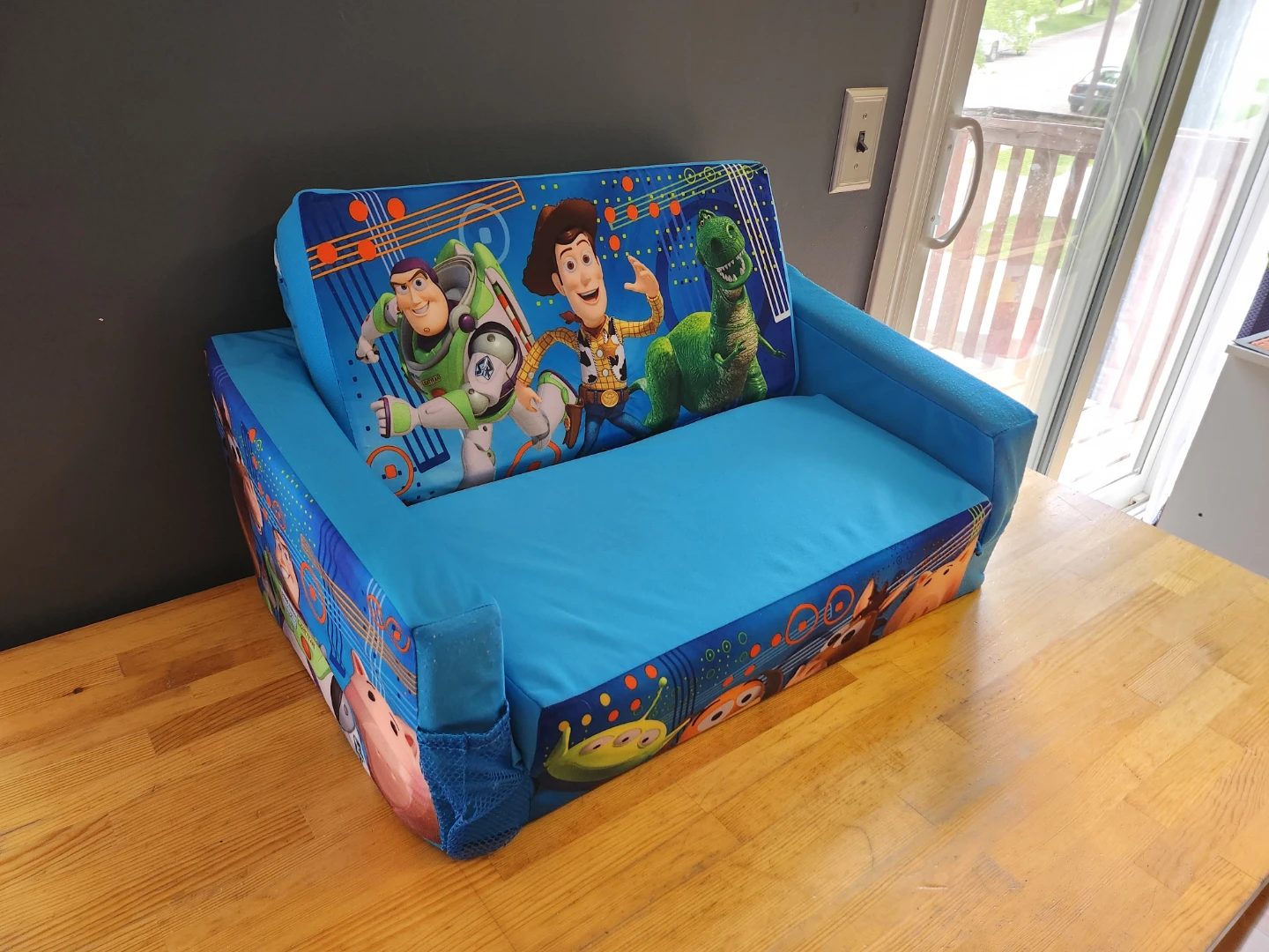 Toy Story Children's 2 in 1 Flip-Open Foam Sofa Bed ⚽️