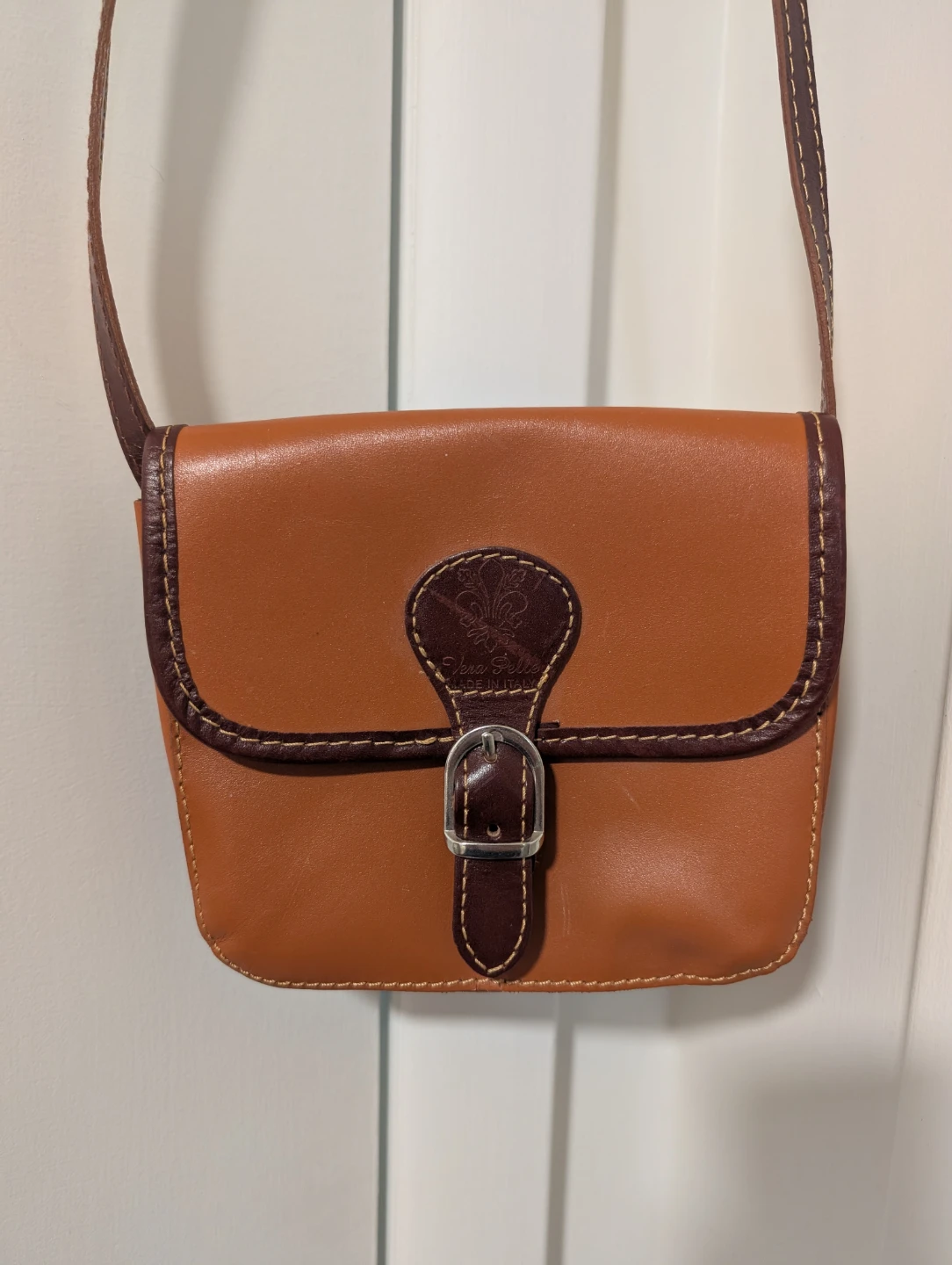 Sorella Bella Leather Crossbody Bag