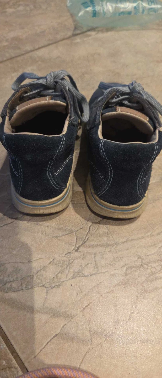 Ecco Kids  Suede Shoes Size 25 - photo 3