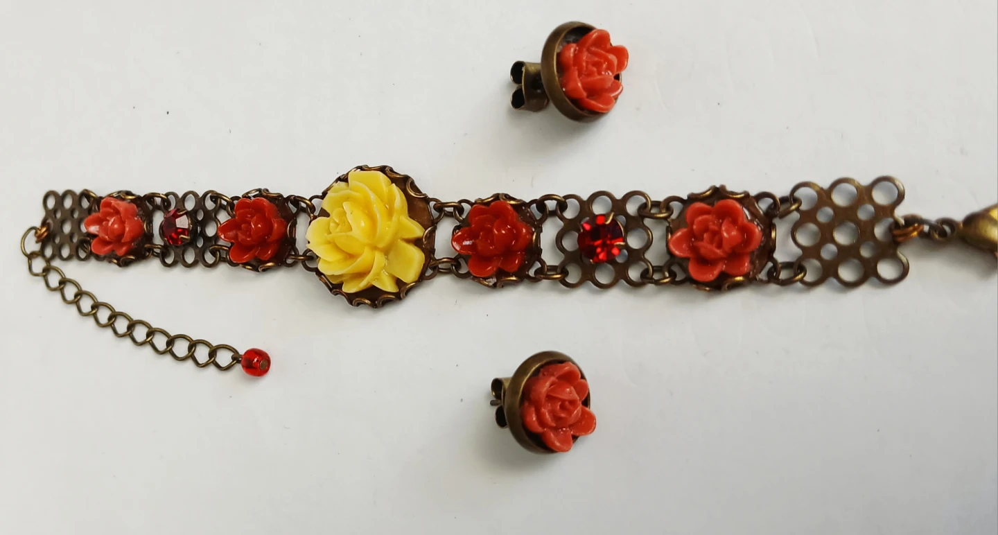 Rose Charm Bracelet and Earrings Set - photo 2
