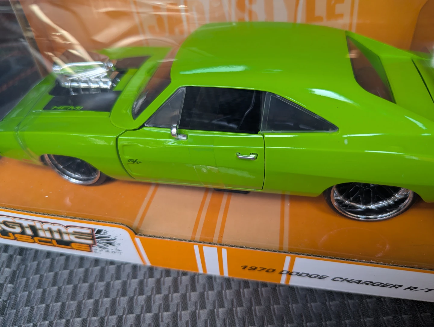Jada Bigtime Muscle 1970 Dodge Charger R/T Toy Car - photo 4