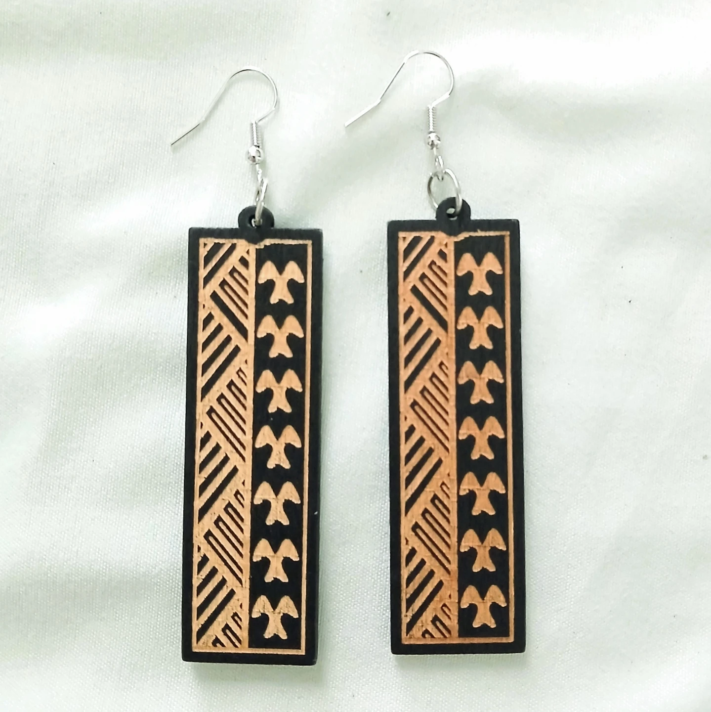 Wood Dangle Earrings with Tribal Pattern ⚽