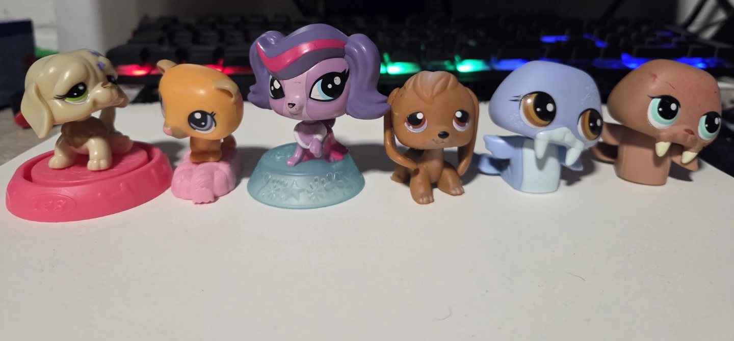 LPS figurines!