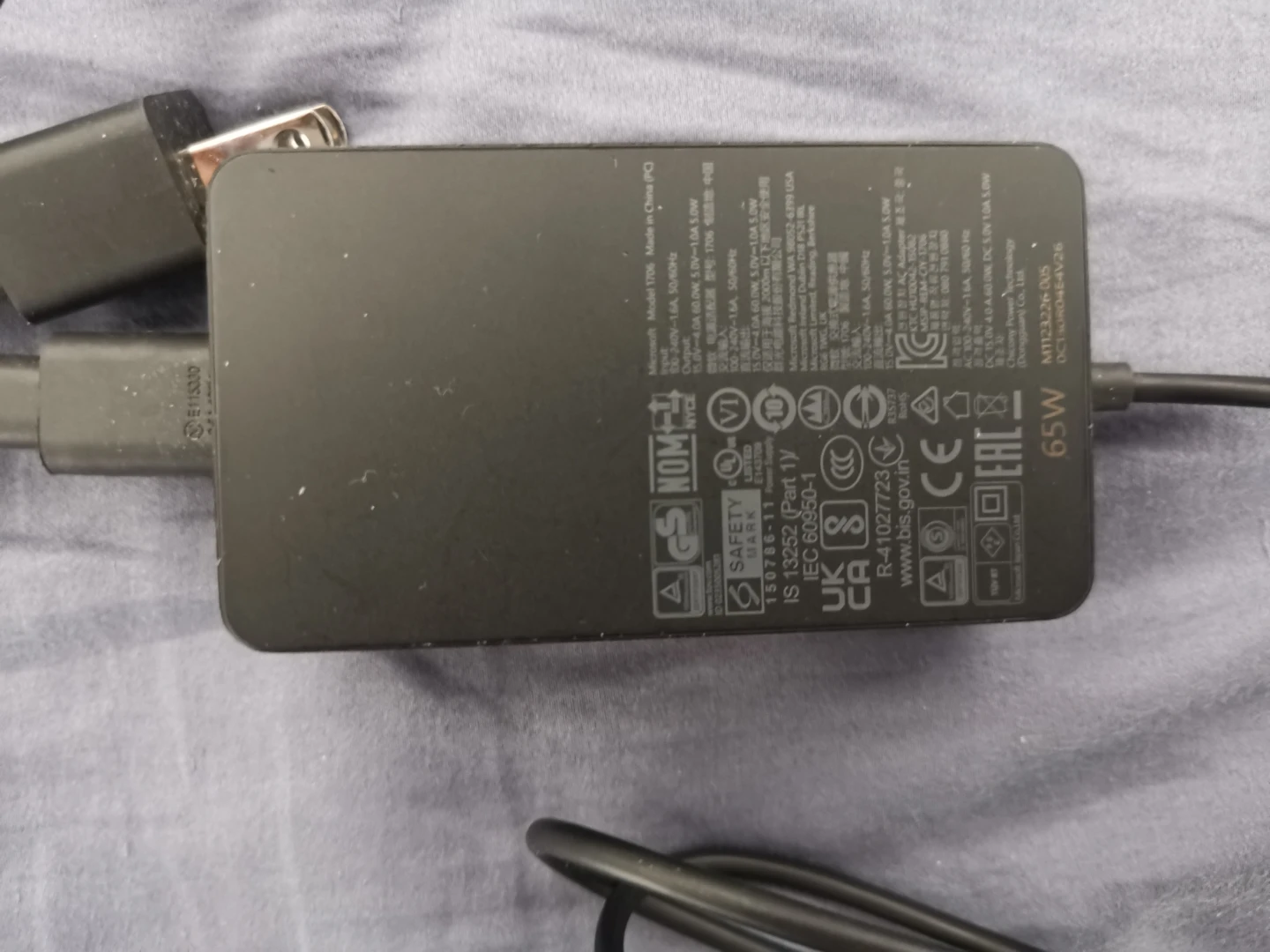Microsoft Surface 65W Power Adapter