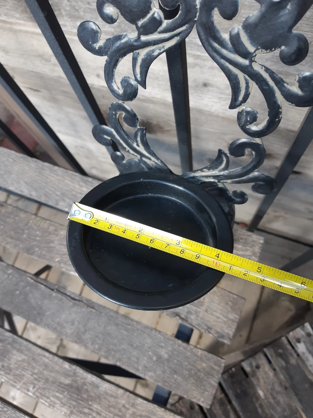 Intriquite Ornate Cast Iron wall sconce / candle holder - photo 3