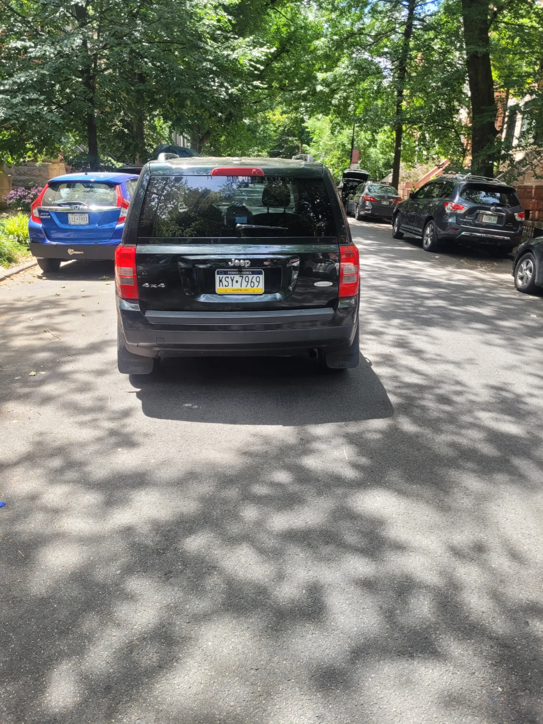 2013 jeep Patriot lattitude 4wd with auto stick - photo 4