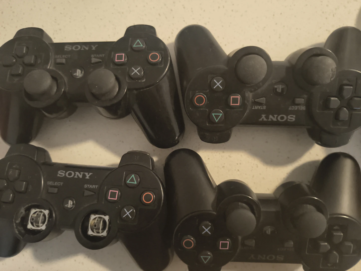 Xbox 360 and PS3 Controllers - photo 2
