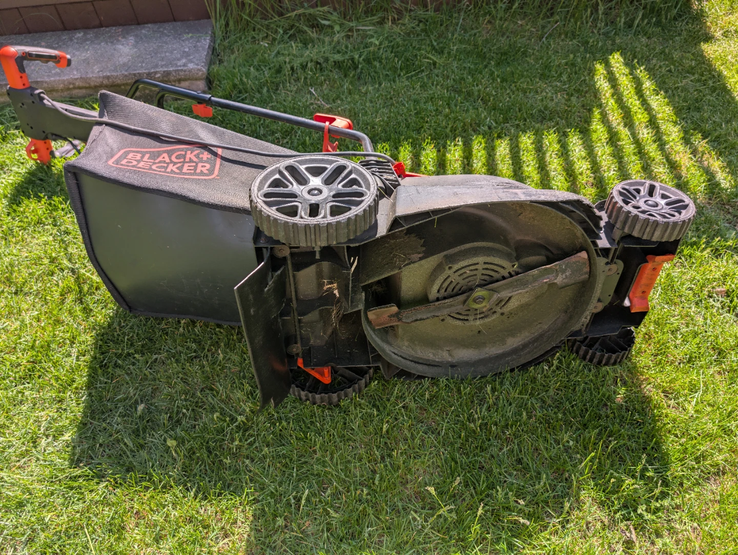 BLACK+DECKER Electric Lawn Mower - photo 4