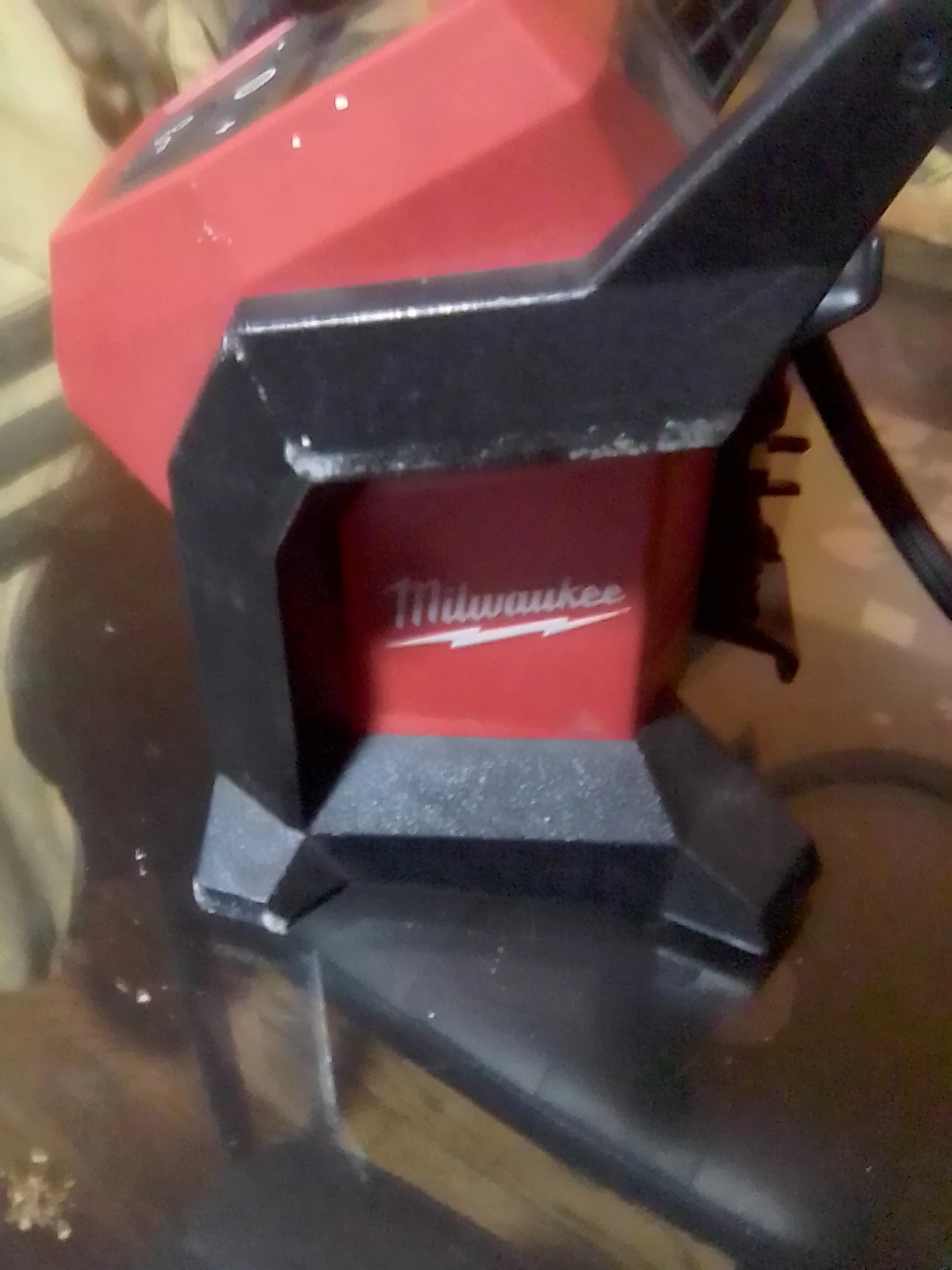 Milwaukee Portable Inflator - photo 2