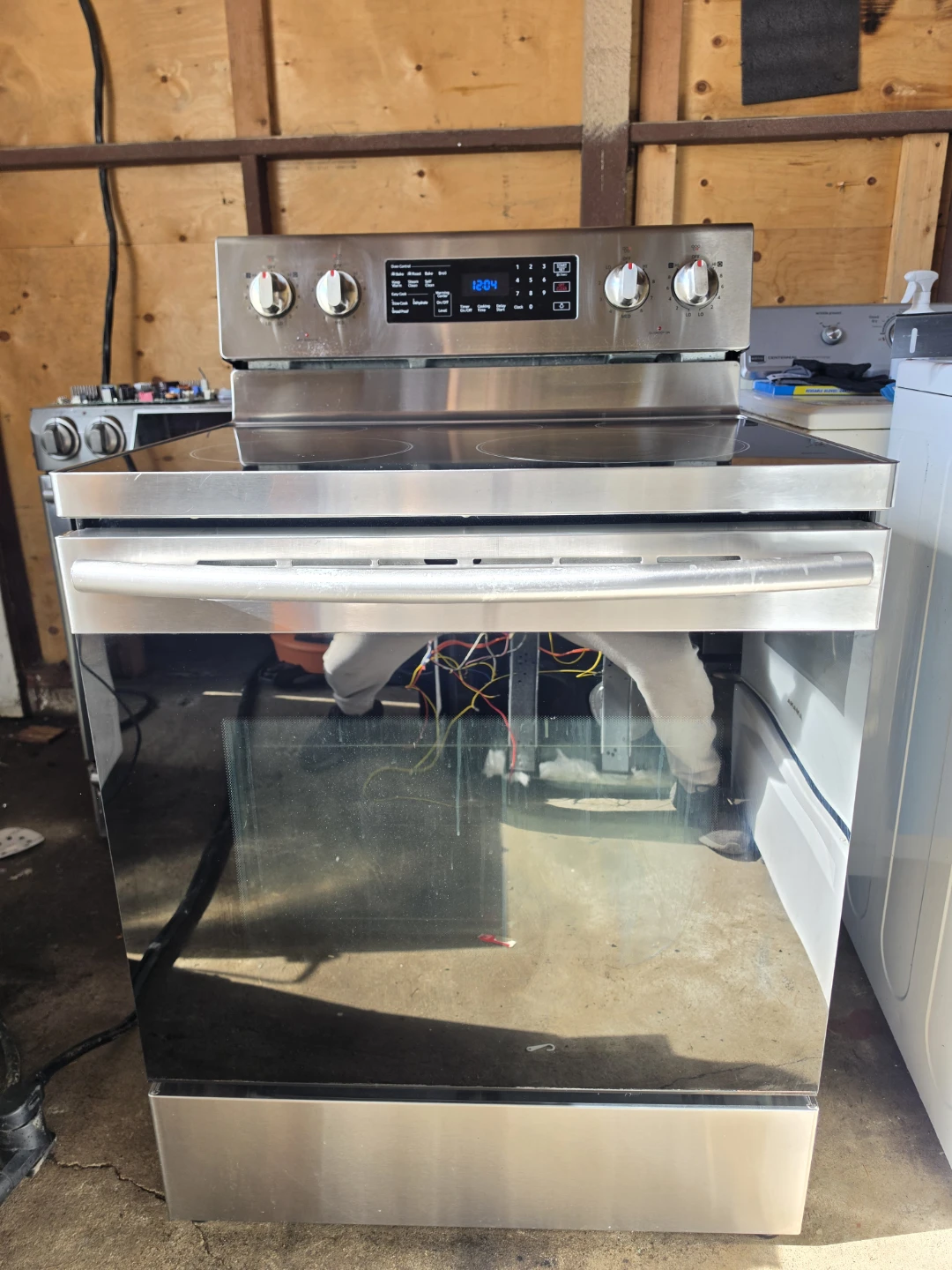 ​Samsung Stainless Steel Electric Range  - Delivery Available 🚚 - photo 2