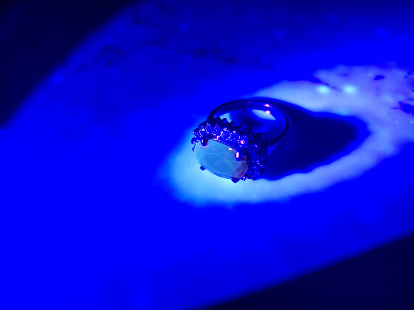 Red uranium glass ring - photo 2