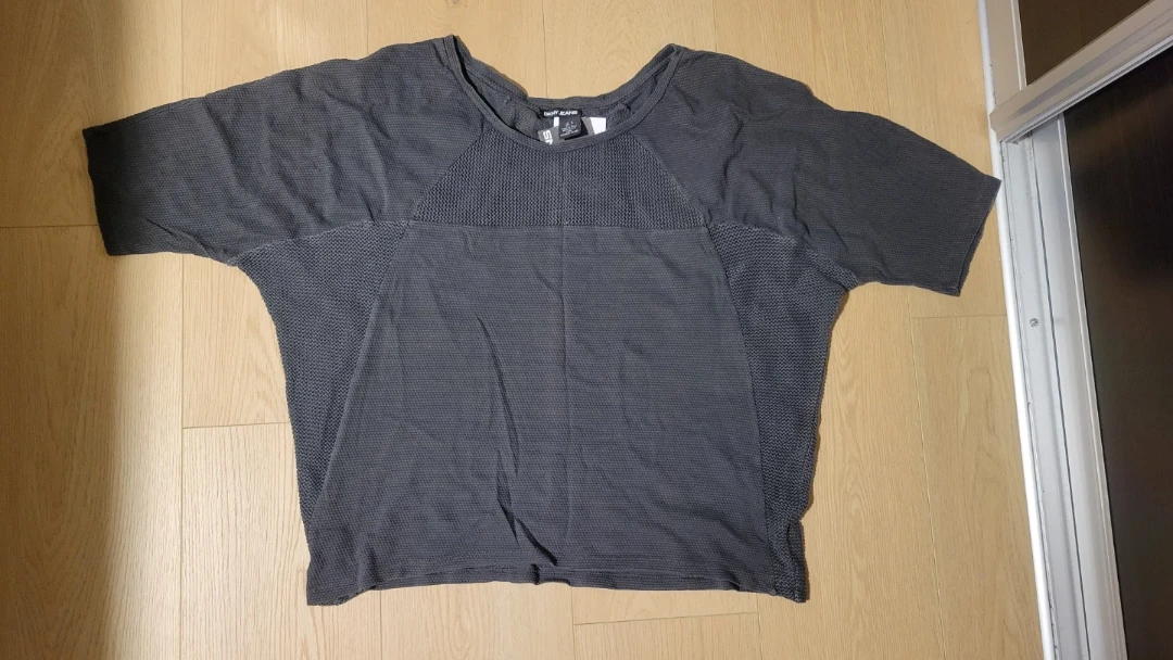 DKNY Jeans Women's Grey Knit Top Size M - photo 2