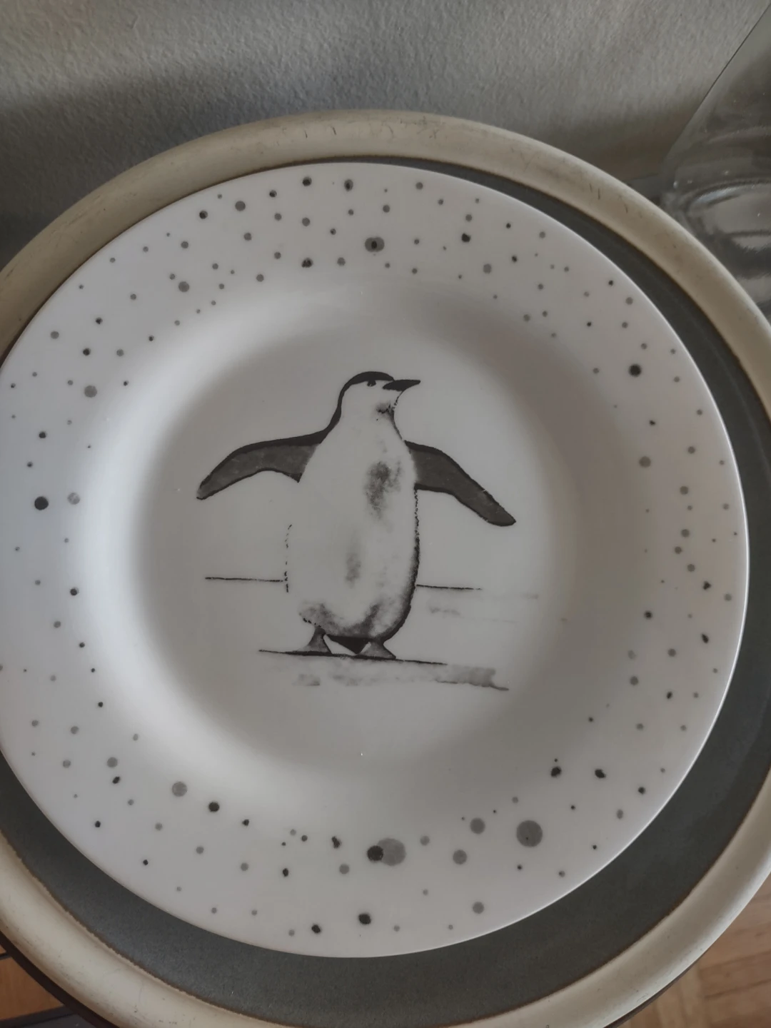 (moving sale)Assorted Decorative Plates - photo 3