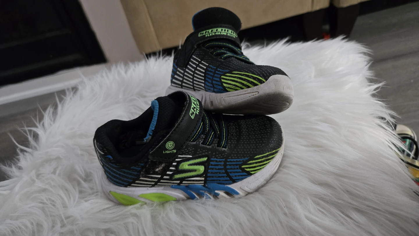 Skechers Toddler Lights Sneakers-US size 9 - photo 3