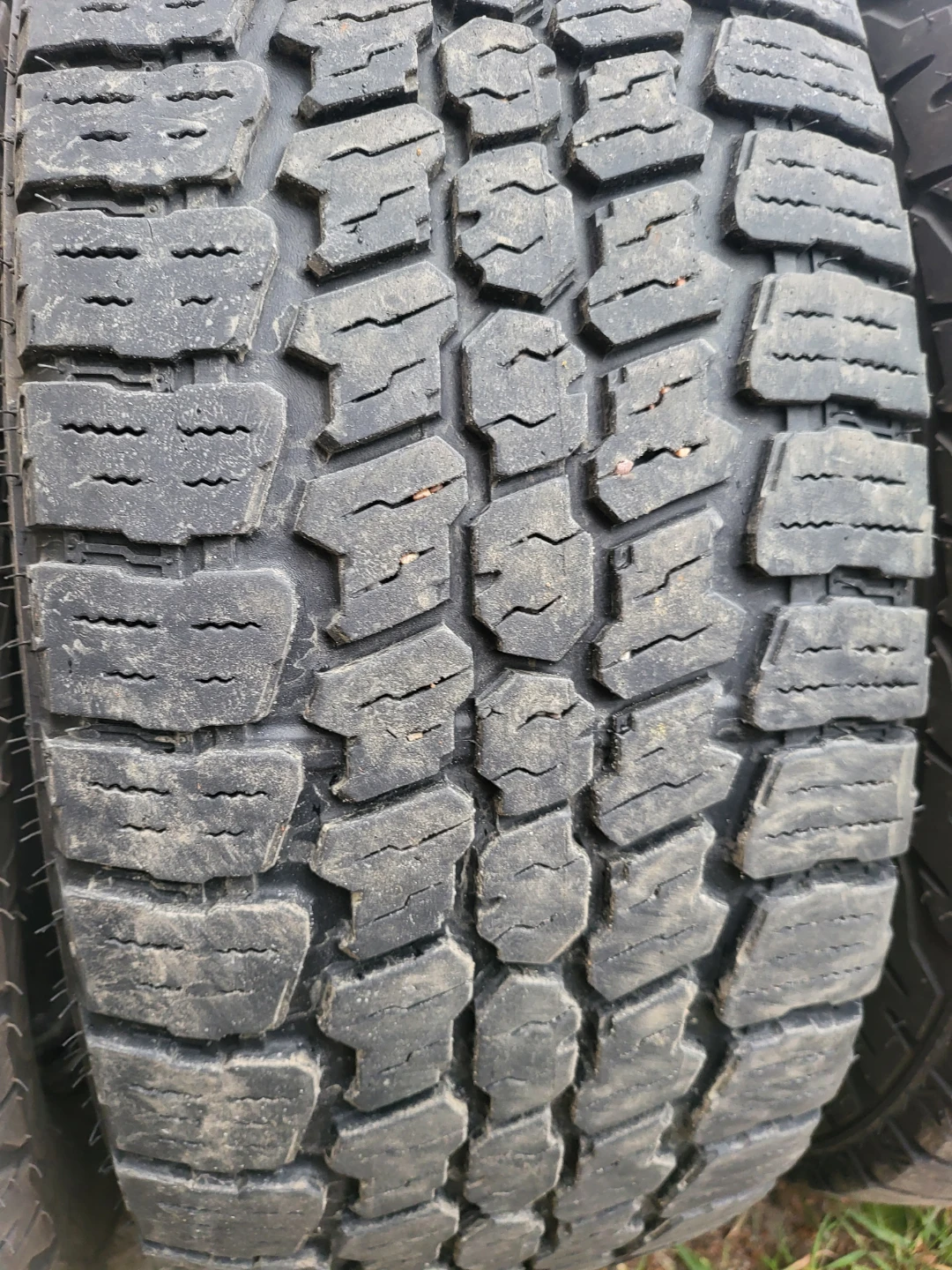 Set of sumitomo encounter tires (17) - photo 2