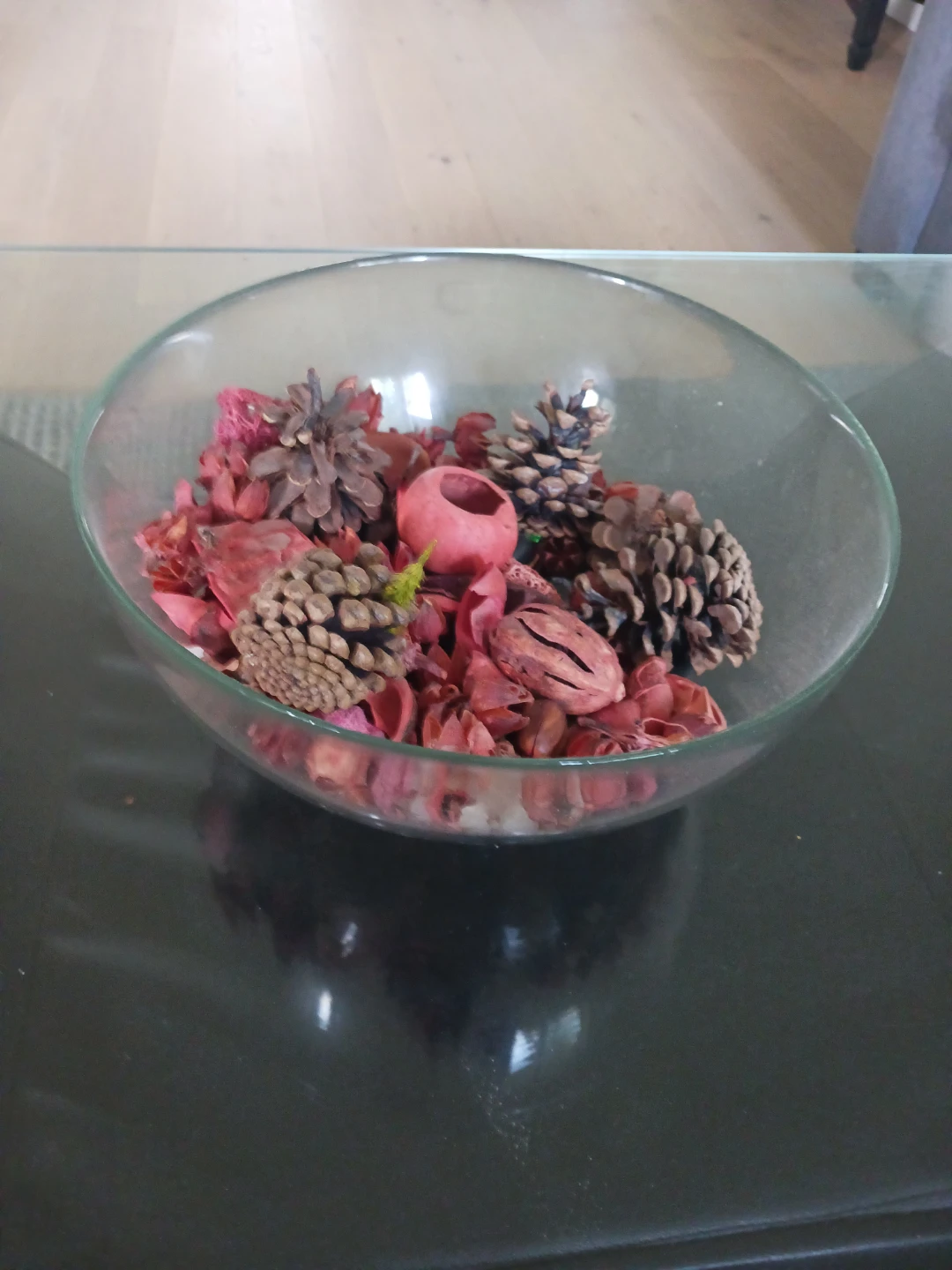 Potpourri bowl with pine cones and dried flowers - photo 3
