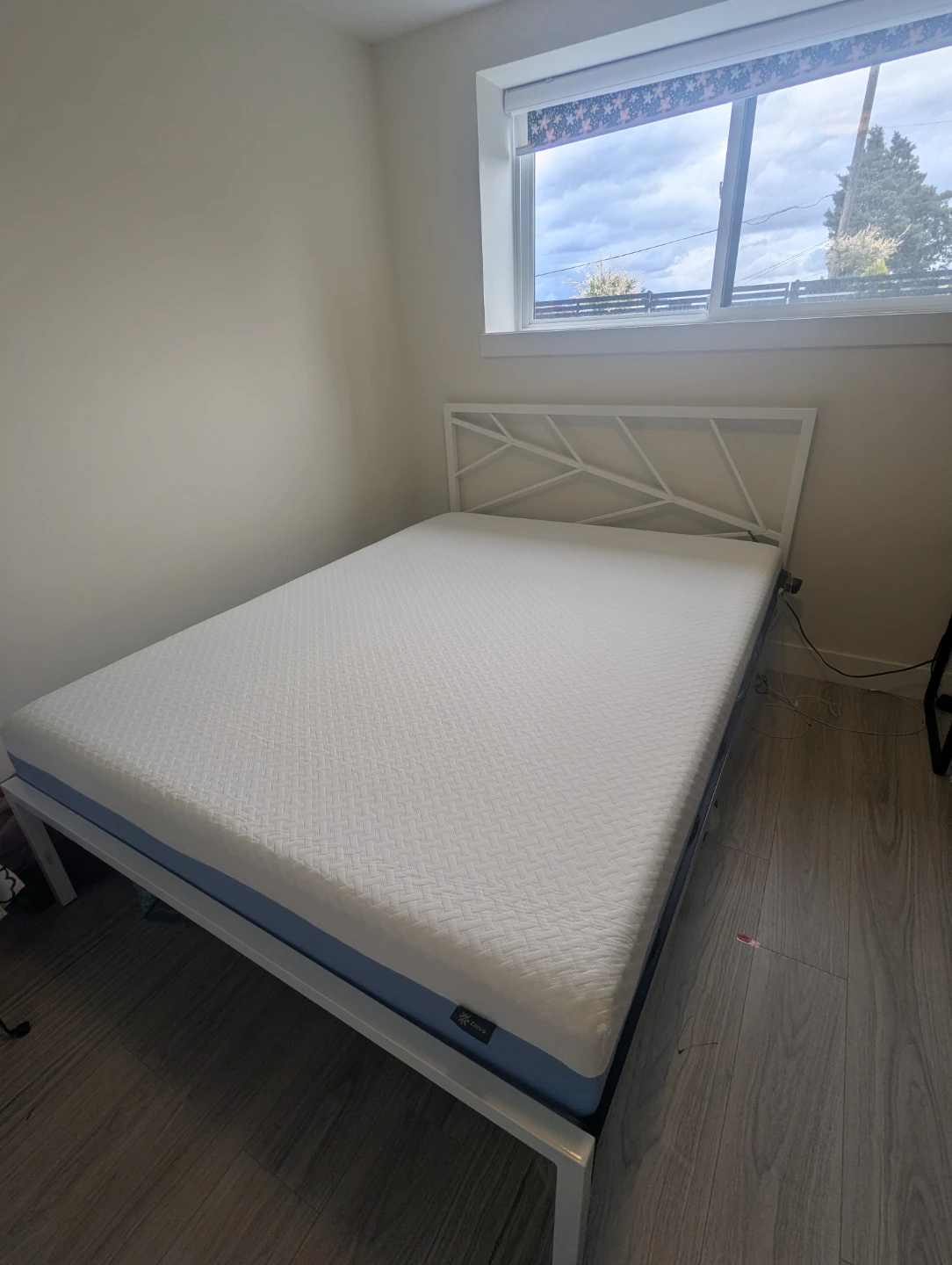 Queen Size Mattress like new - photo 4