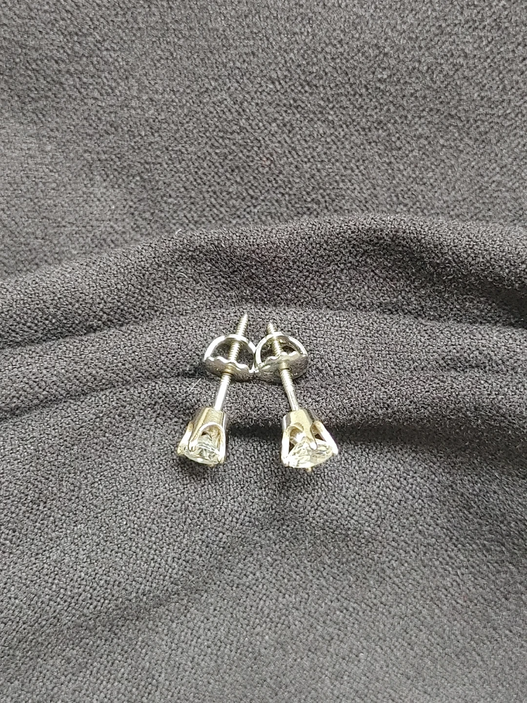 14K White Gold Diamond Stud Earrings