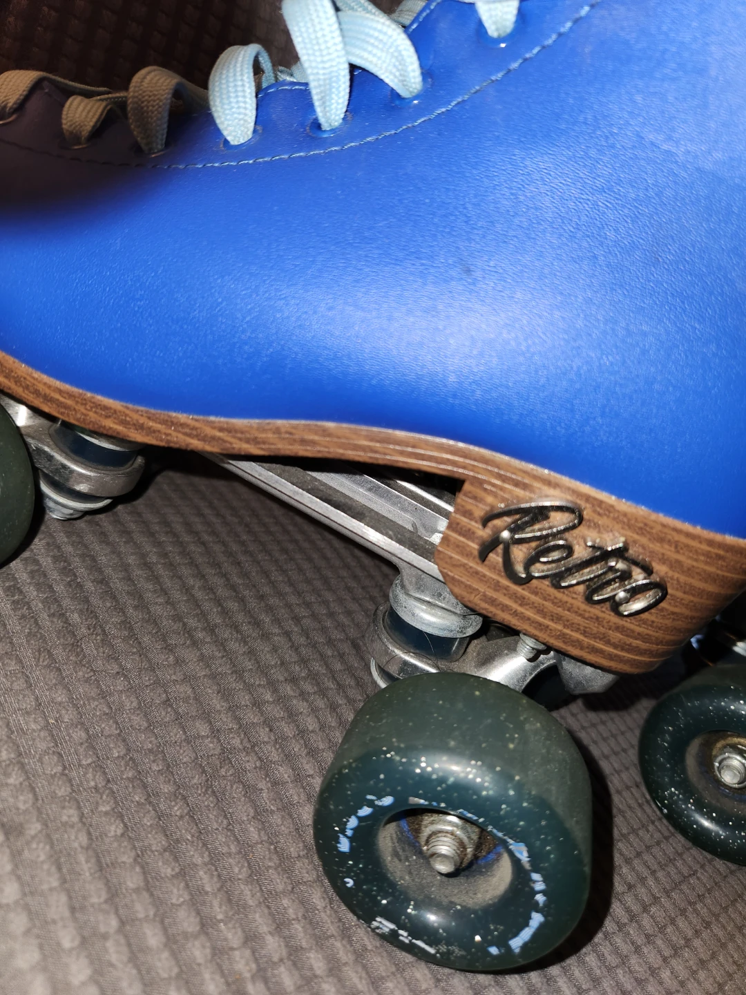 Women's crazy skates roller skates size 7 - photo 3