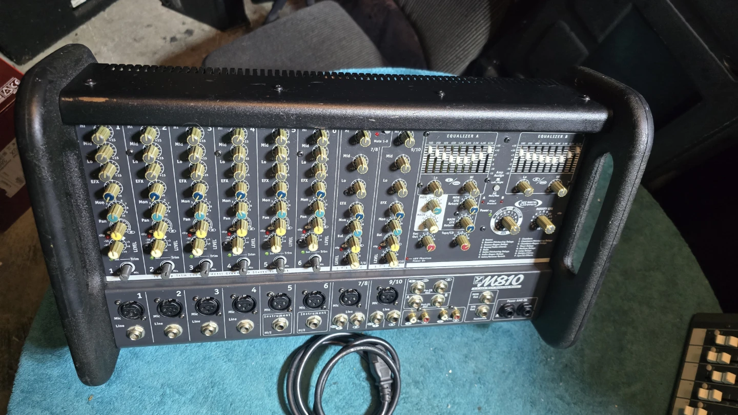 Yorkville M810 8-Channel Powered Mixer - photo 5