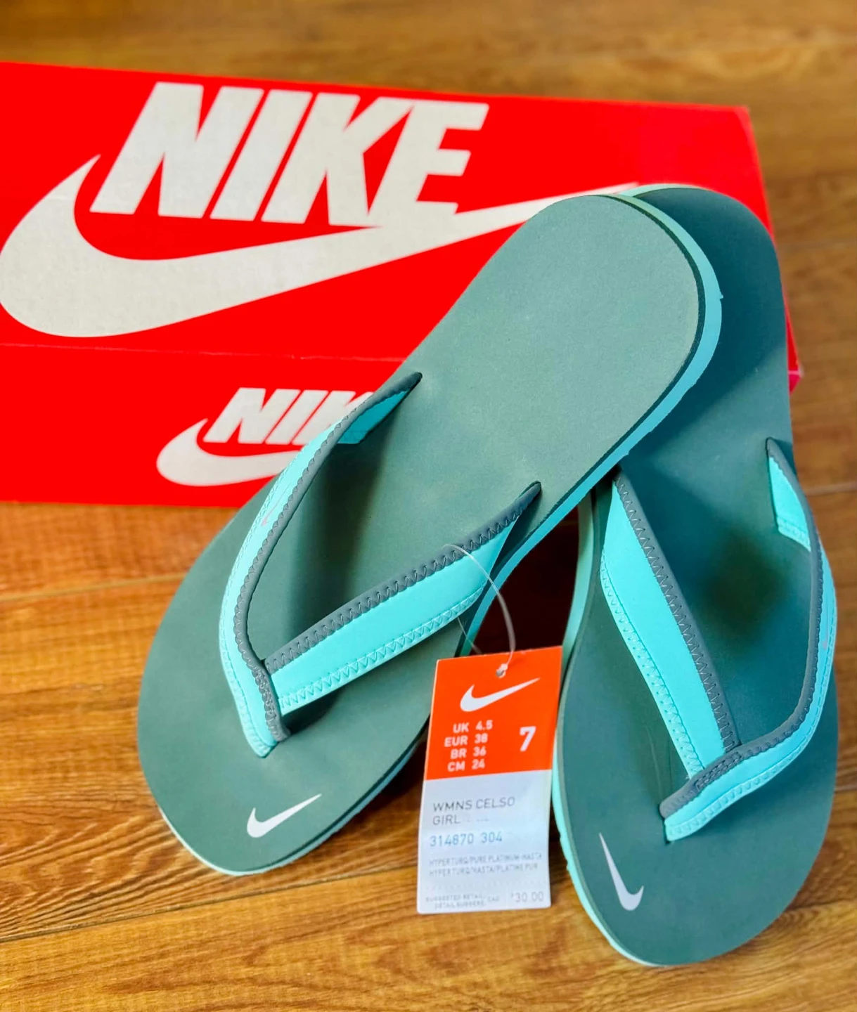 Nike WMNS Celso Girl Flip Flops Size 7 - photo 2