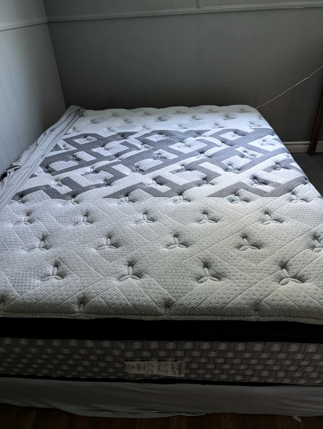 Beautyrest GL5 Queen Mattress - photo 4