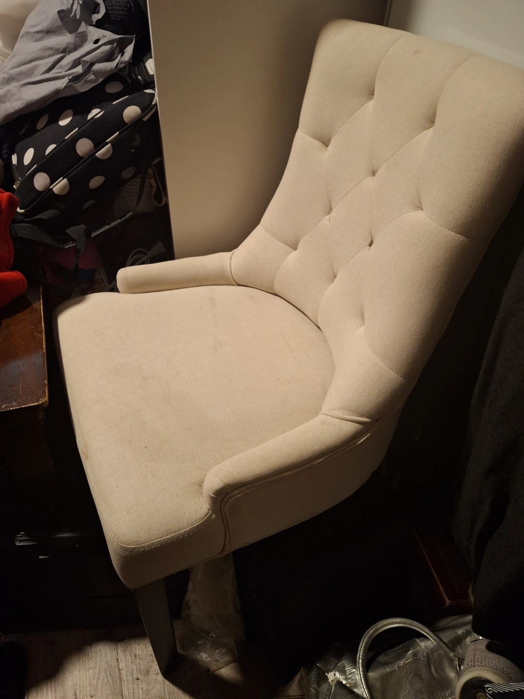 Chairs $20 each have 2 - photo 2
