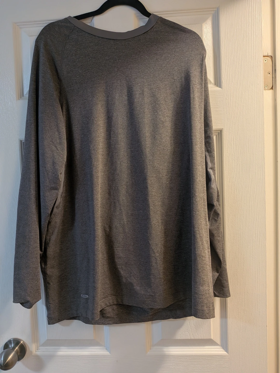 Grey Long Sleeve T-Shirt pick up in st.albert
