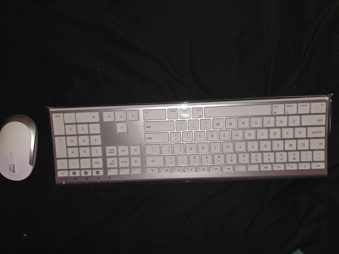 Brand new wireless keyboard and mouse for Apple computer