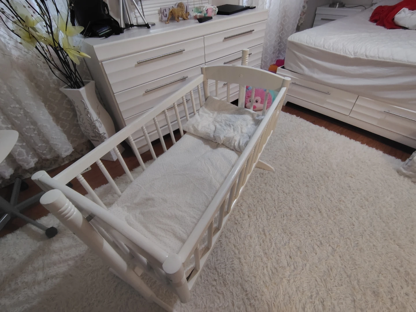 White Baby Cradle Bassinet with Bedding - photo 3