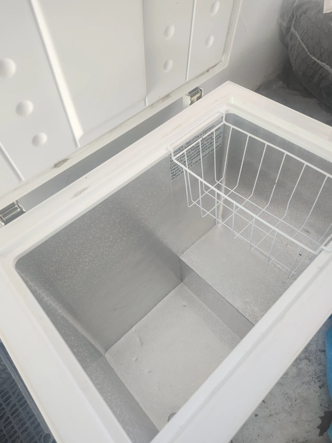 Insignia Chest Freezer - photo 2