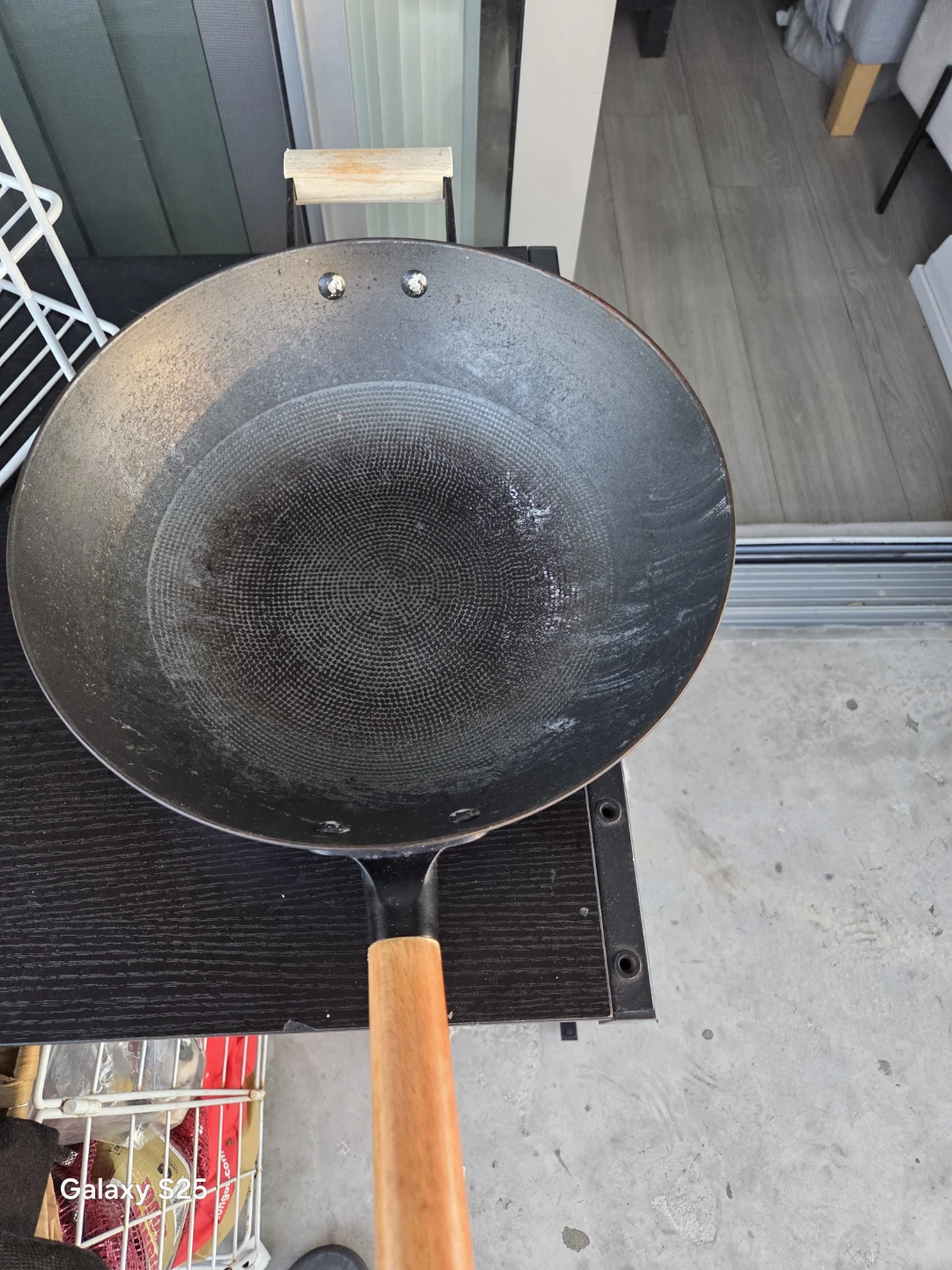 Carbon Steel Wok with Wooden Handle - photo 3