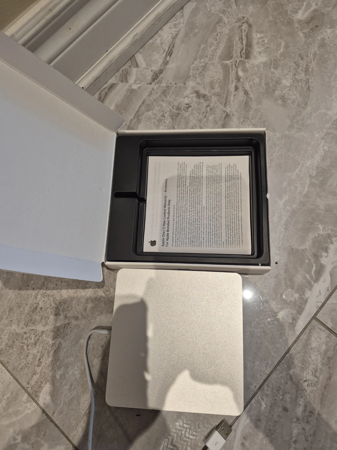 Apple USB SuperDrive External CD/DVD Drive - photo 3