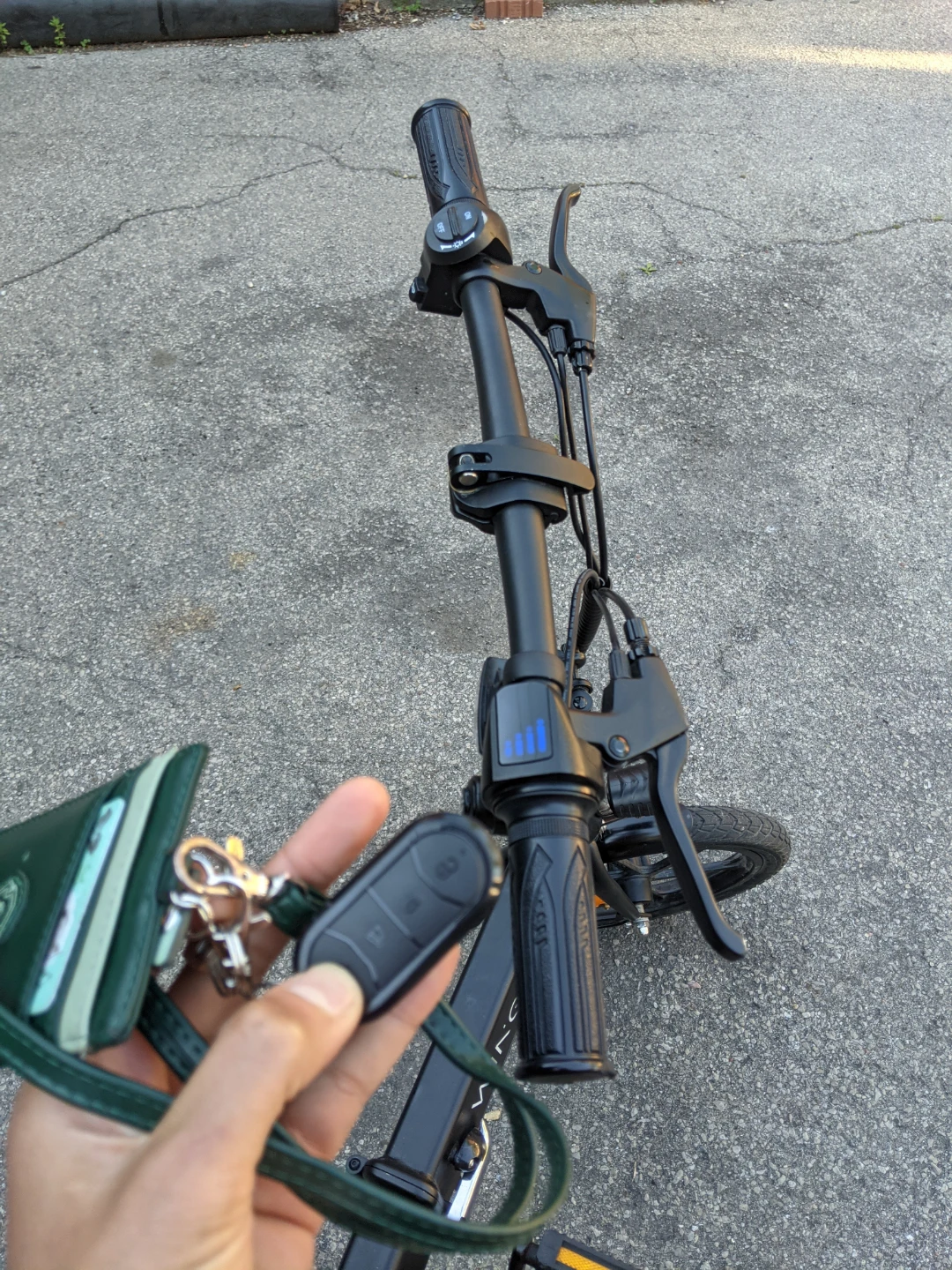Adult sized foldable ebike with alarm - photo 4