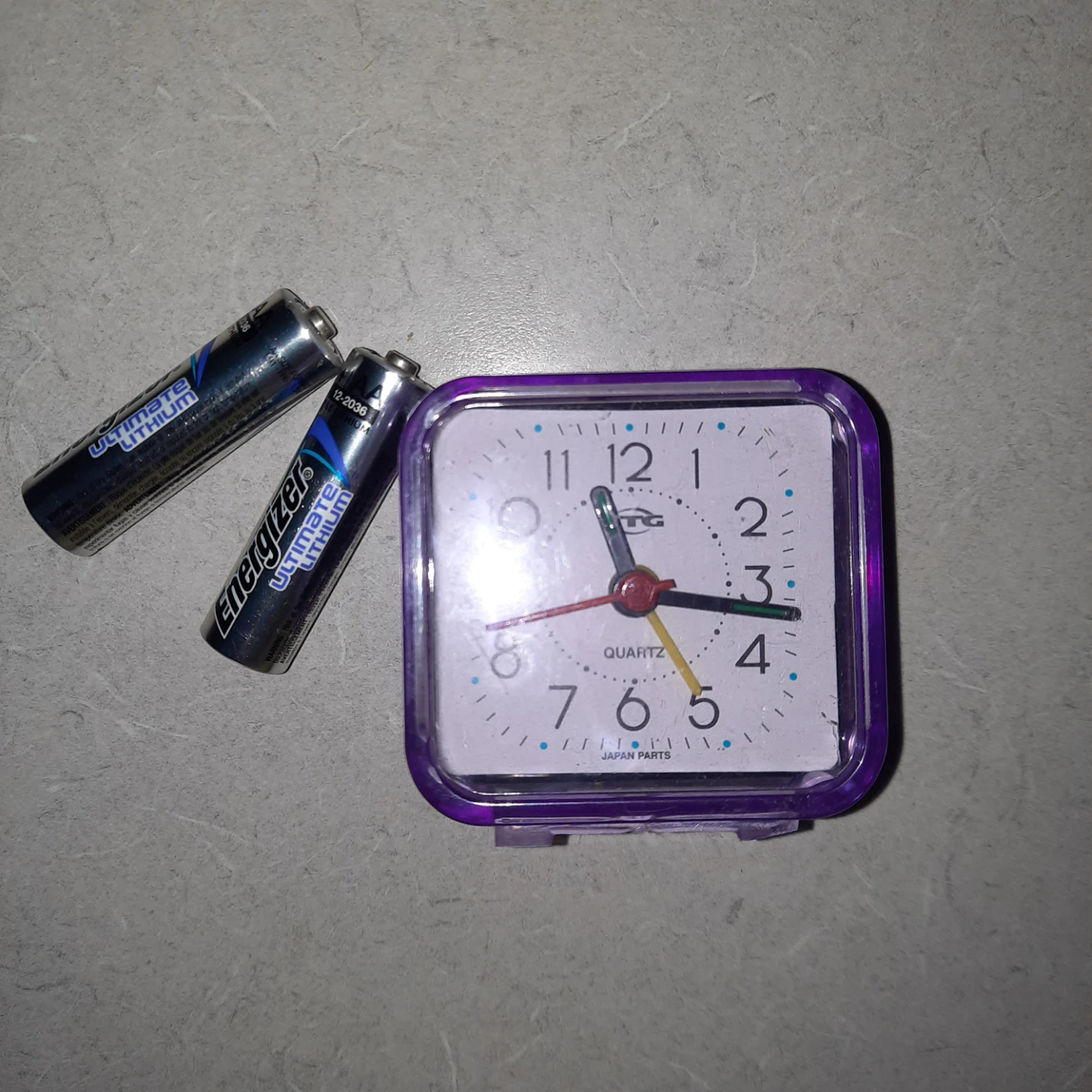 QUARTZ CLOCK