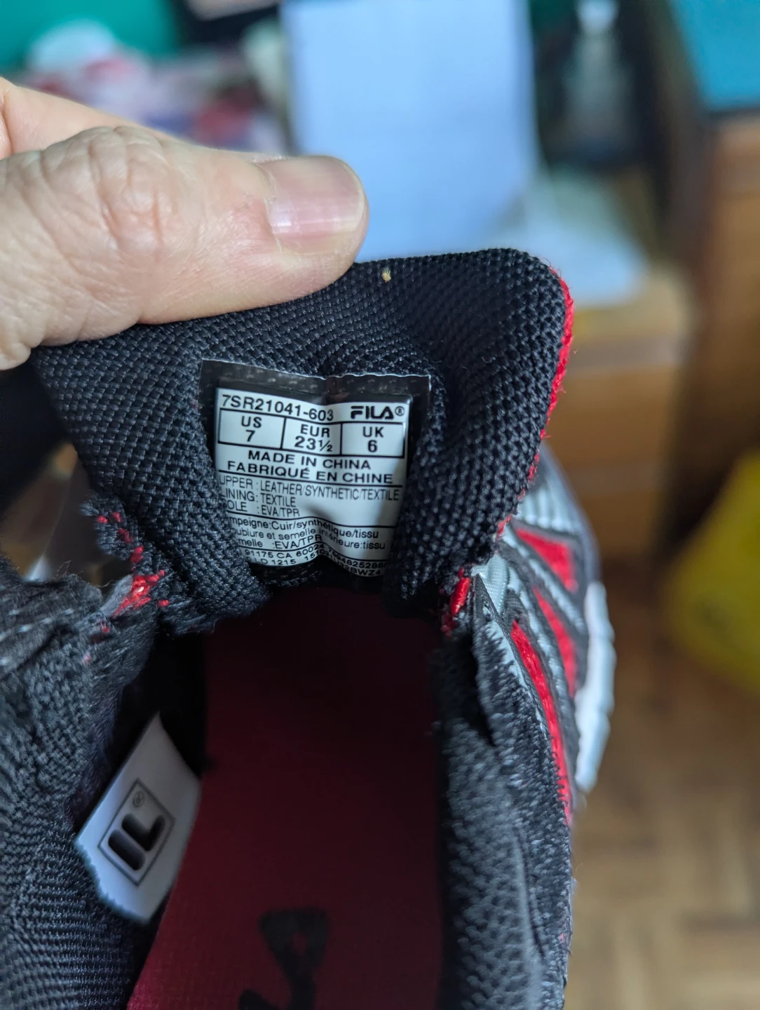 Fila little Kids Running Shoes Size 7 - photo 3