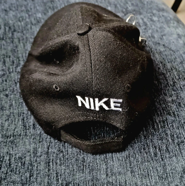 Nike Black Cap with Rings - photo 3