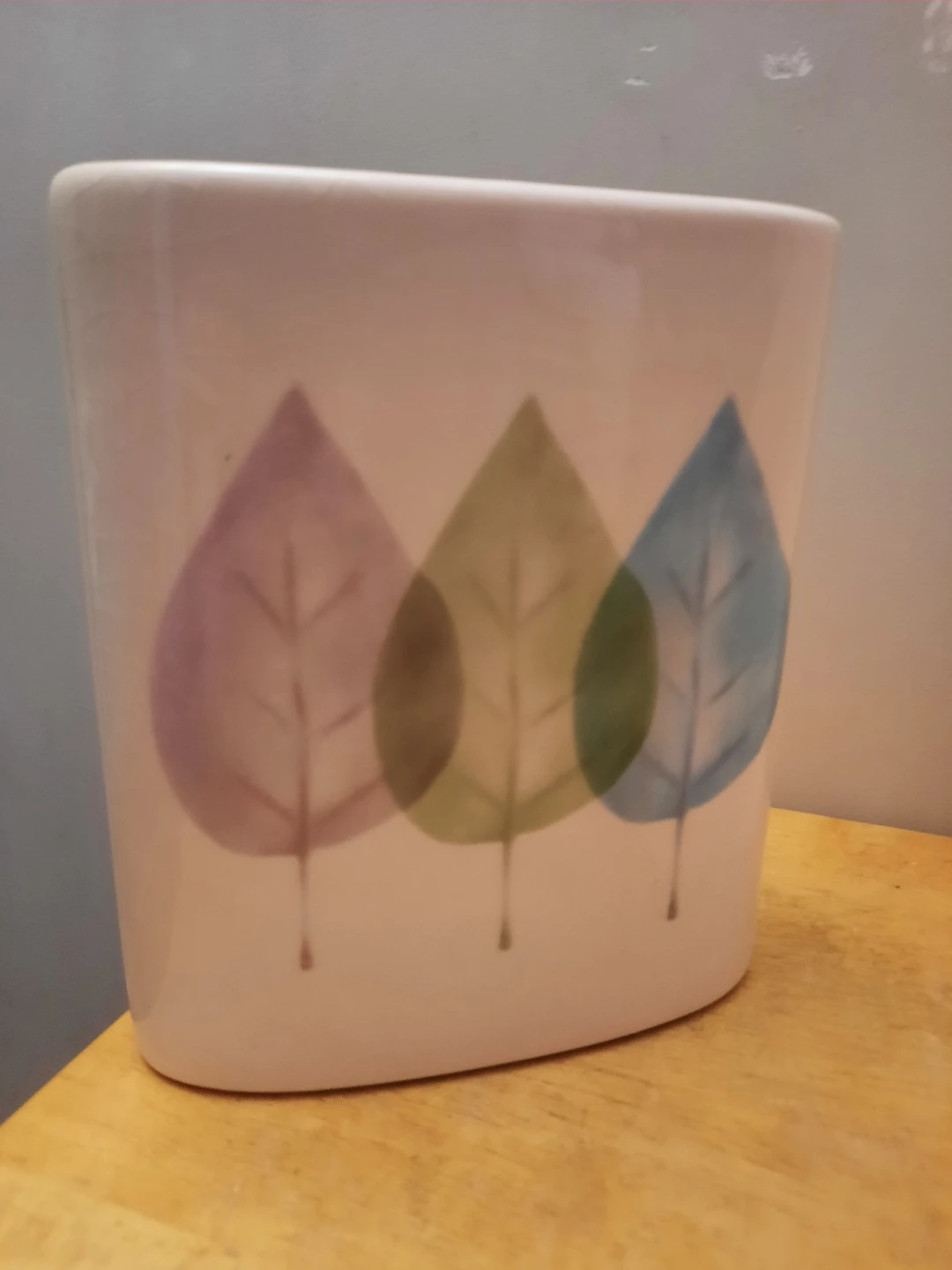 Ceramic Vase with Leaf Design