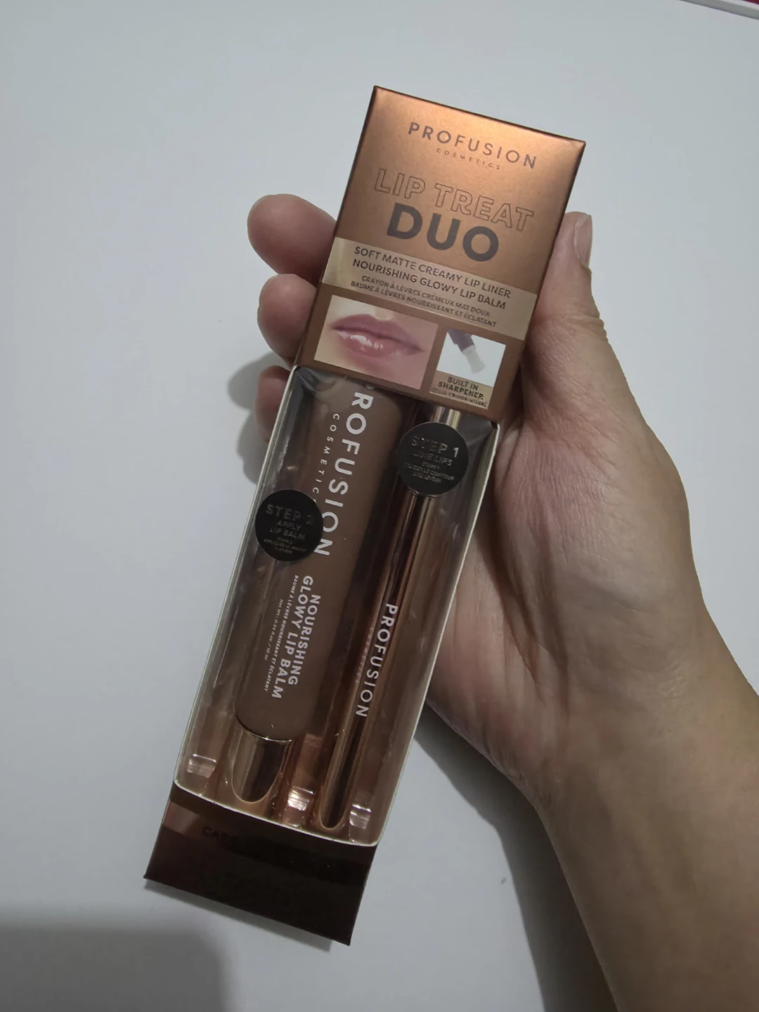 Profusion Lip Treat Duo in Cappuccino Kiss ⚽️