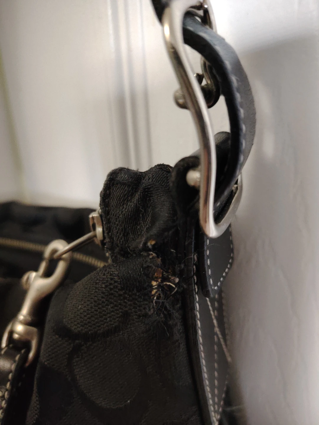Coach Signature Hobo Bag - photo 5