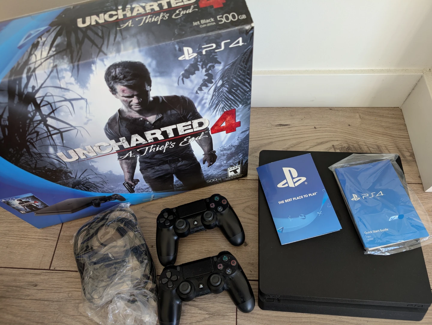 PlayStation 4 Slim 500GB Jet Black