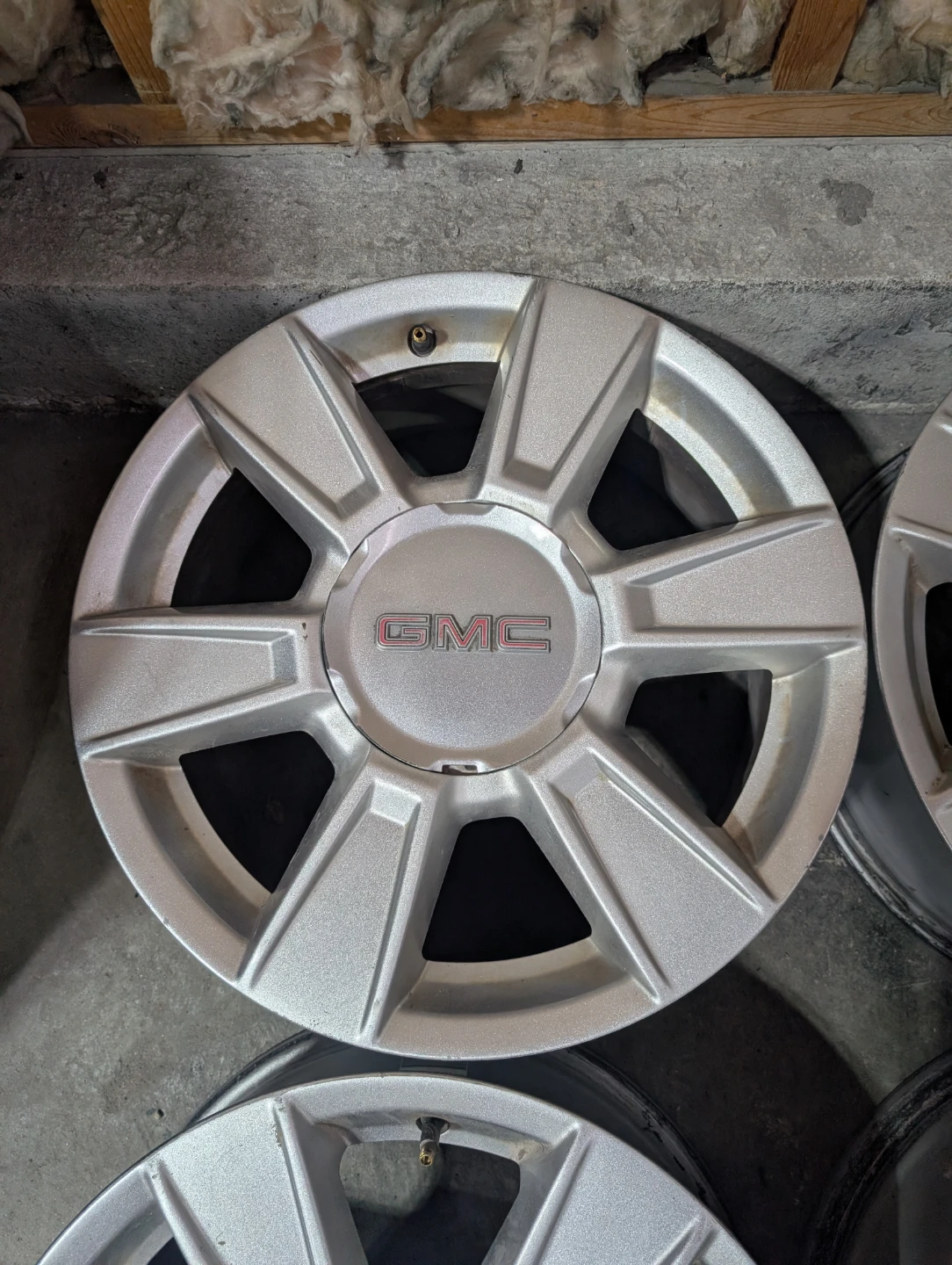 (4)-17 Inch Alloy Rims Off 2012 GMC Terrain 5x120 - photo 3