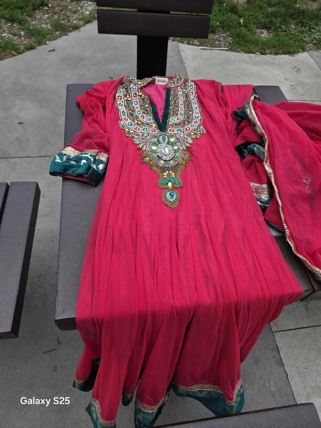 Embellished Pink Kurti with Dupatta - photo 4