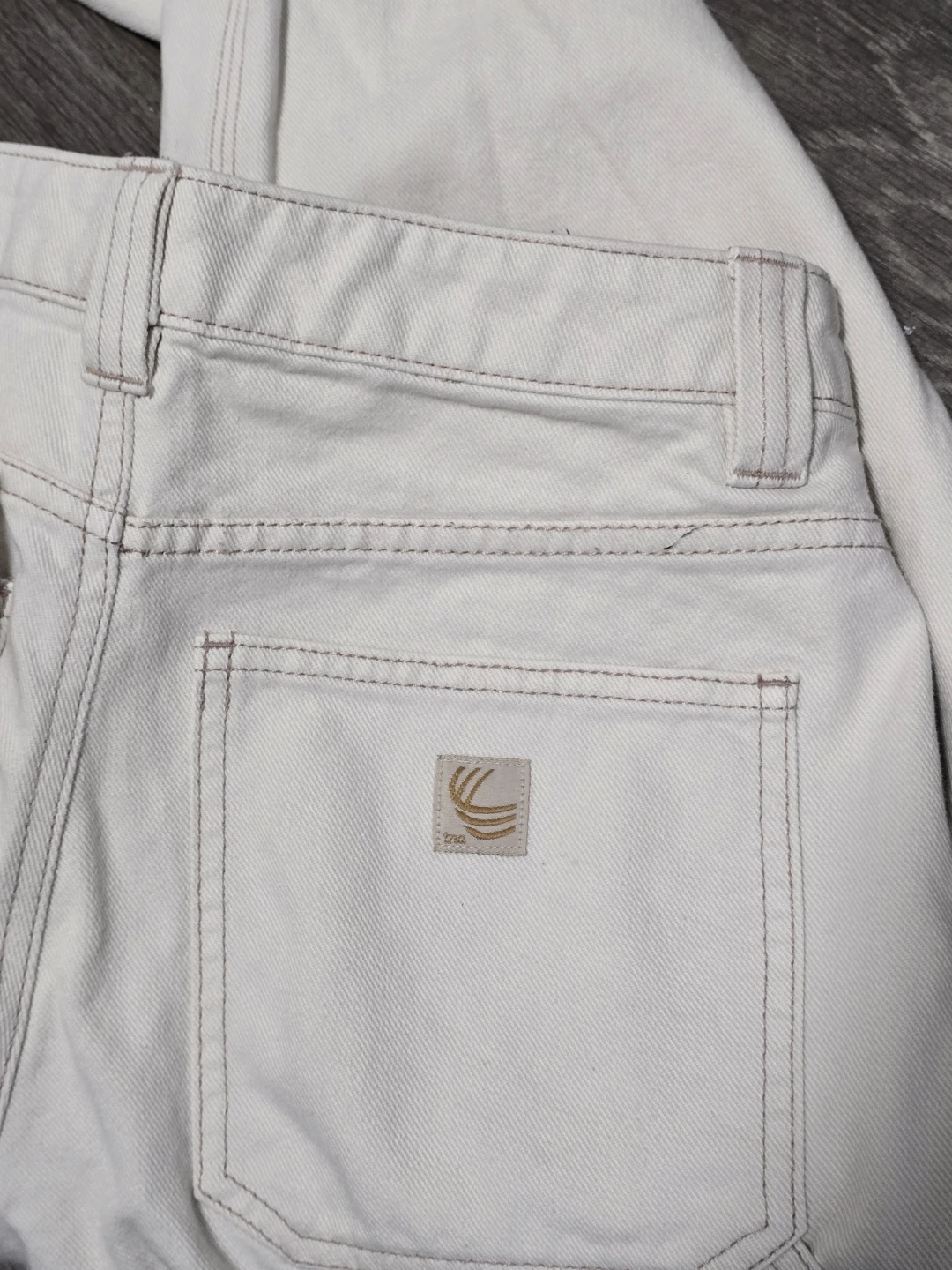 Aritzia TNA Greenwich white/beige carpenter pants - photo 3