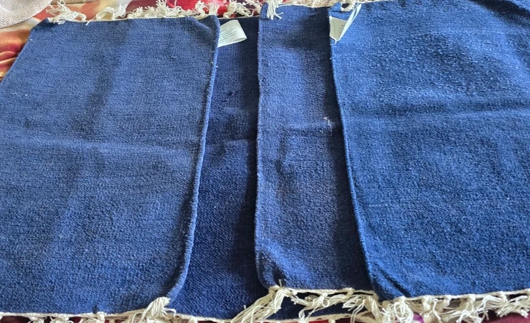 New 4 piece  Chenille Mat 13" x 19" - photo 4