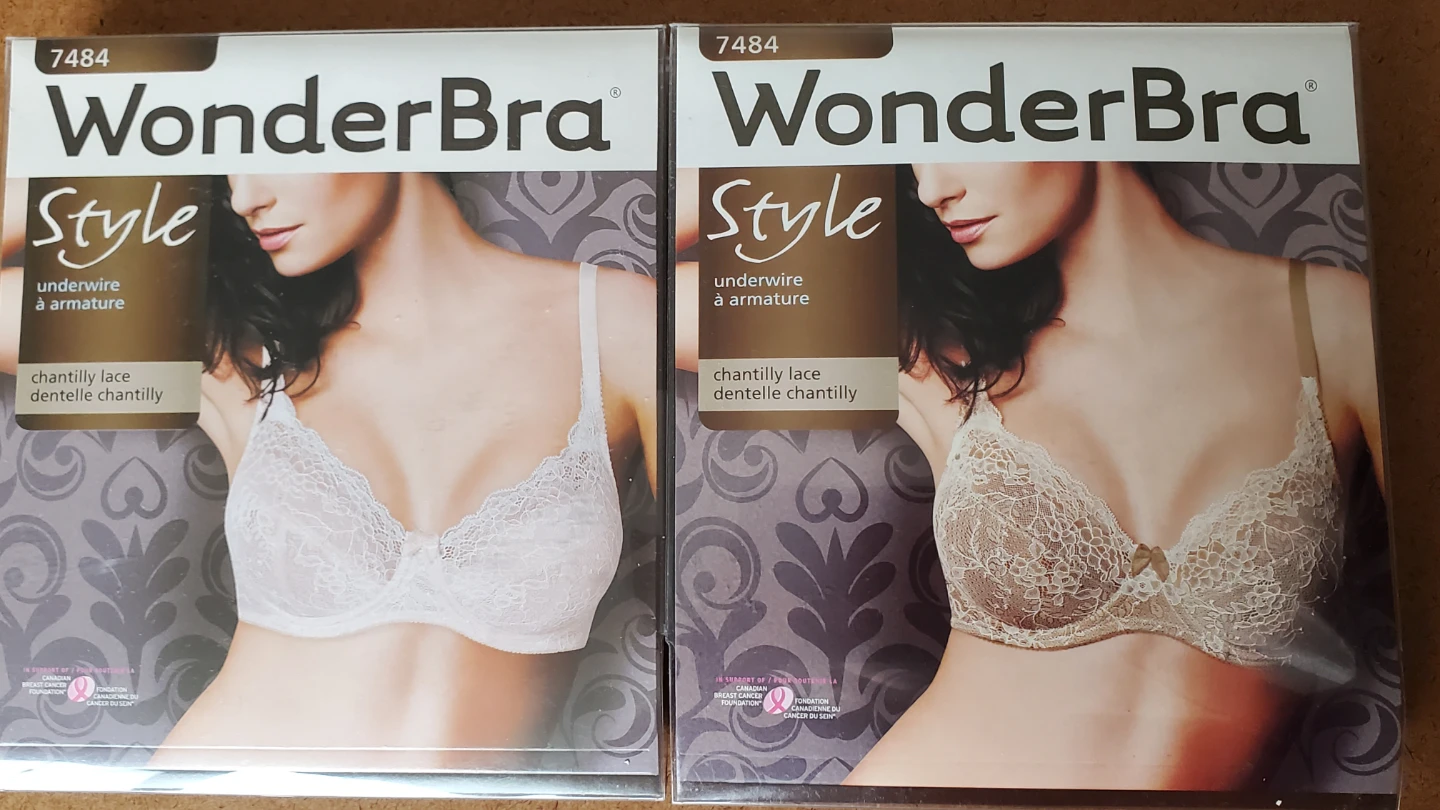 WonderBra Underwire Bra 34B Chantilly Lace