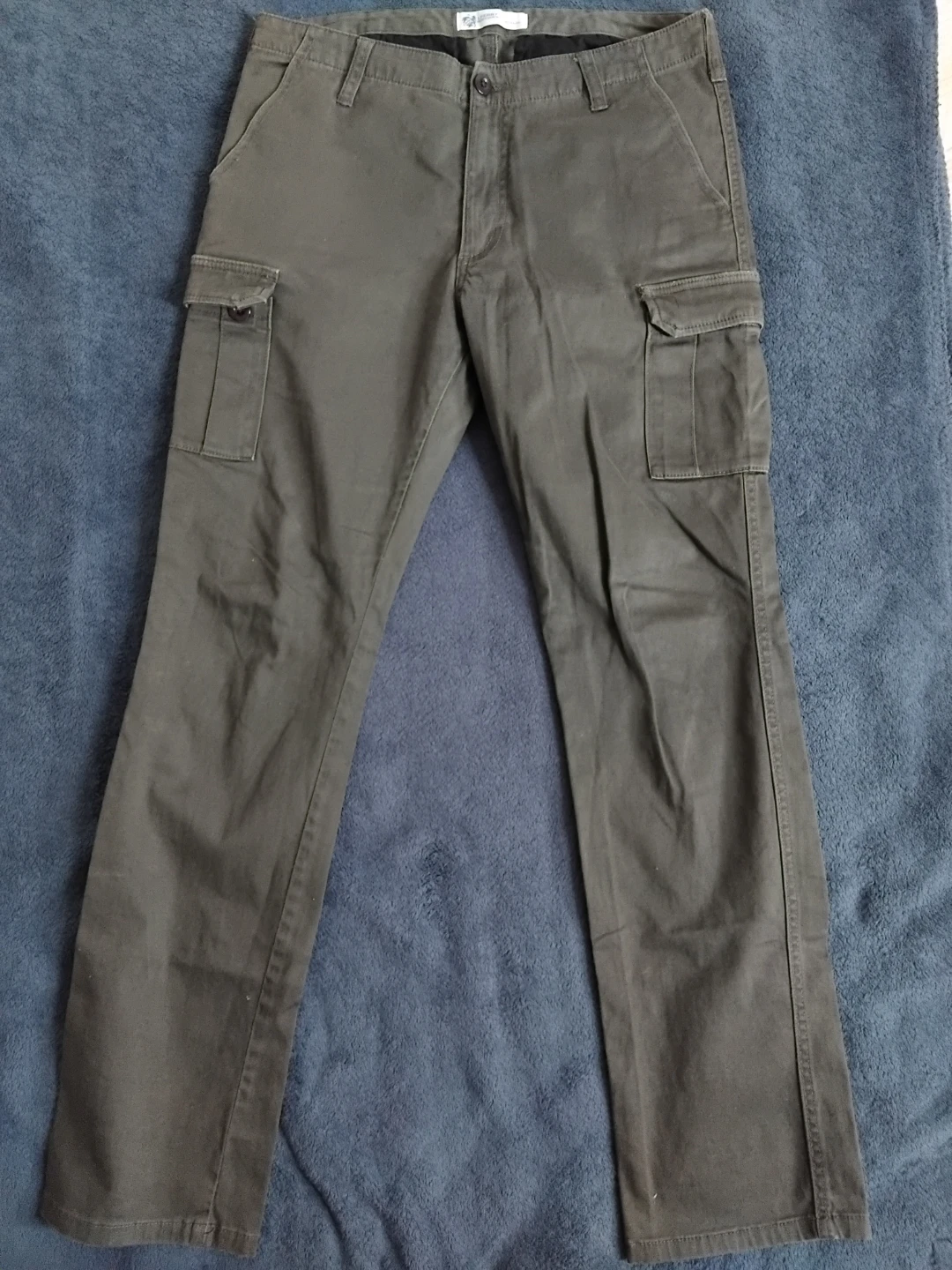 Womens cargo pants 32x41